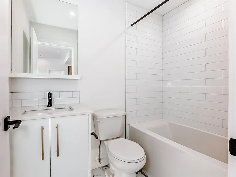 606 Broadcast Ave SW #8375 — Photo 40