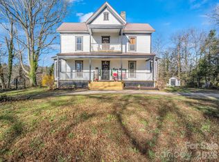 219 Stoney Mountain Rd, Hendersonville, NC 28791