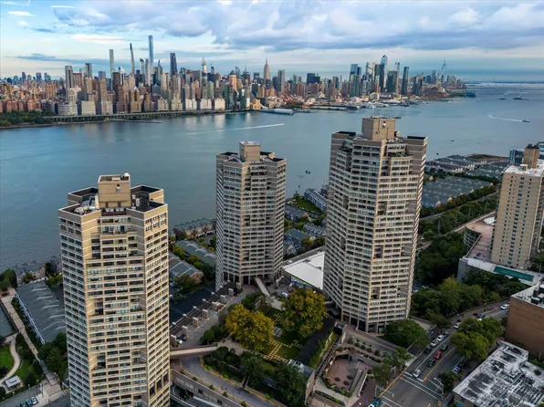 7000 Boulevard East APT 12B, West New York, NJ 07093