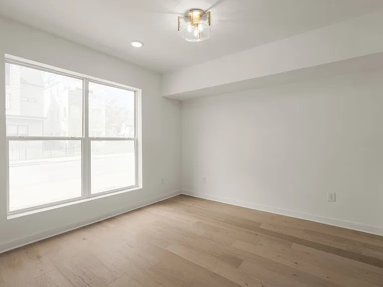 915 Cheatham Pl — Photo 24