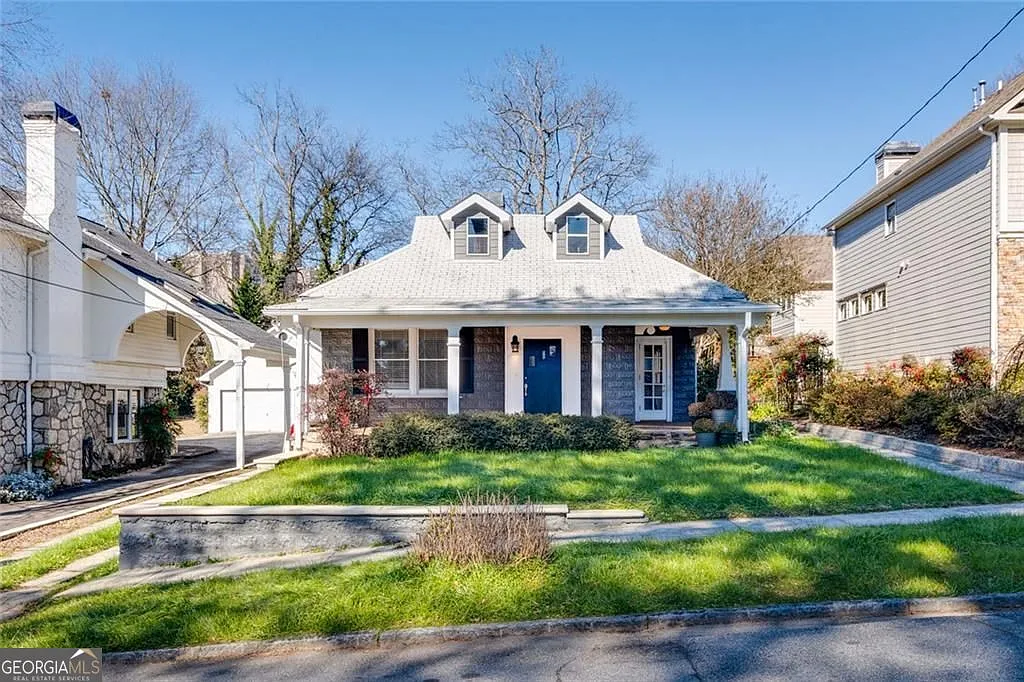 1120 Standard Dr NE photo 1