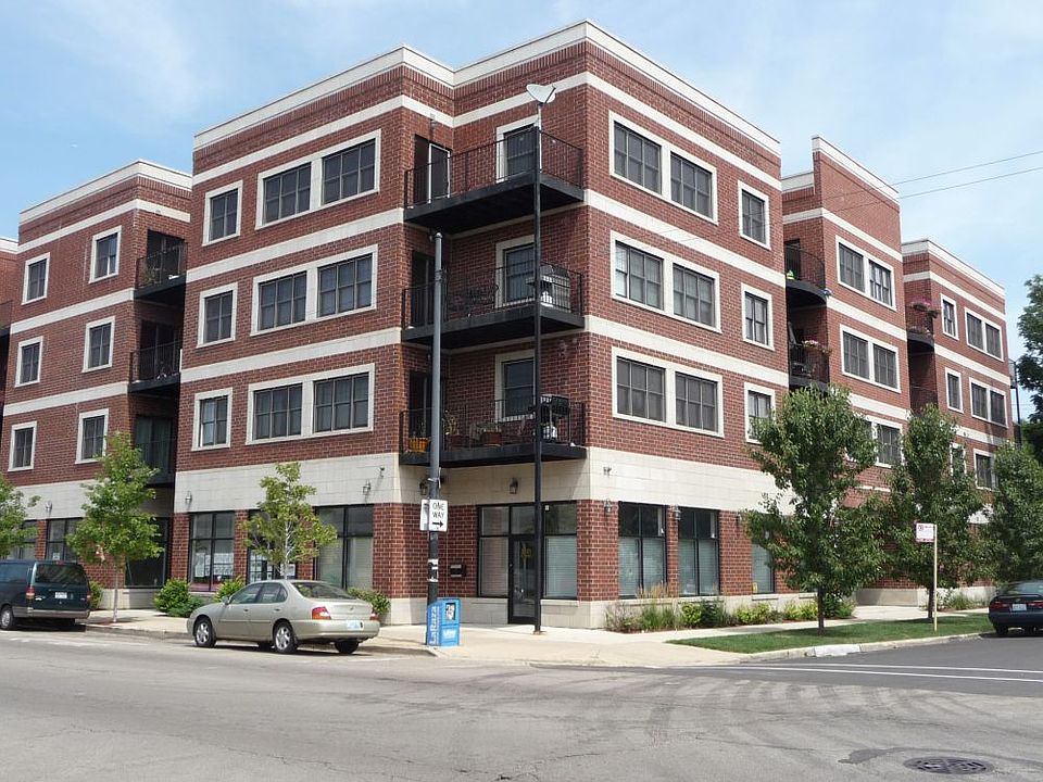 1st image of 3705 N Kedzie Ave APT 304