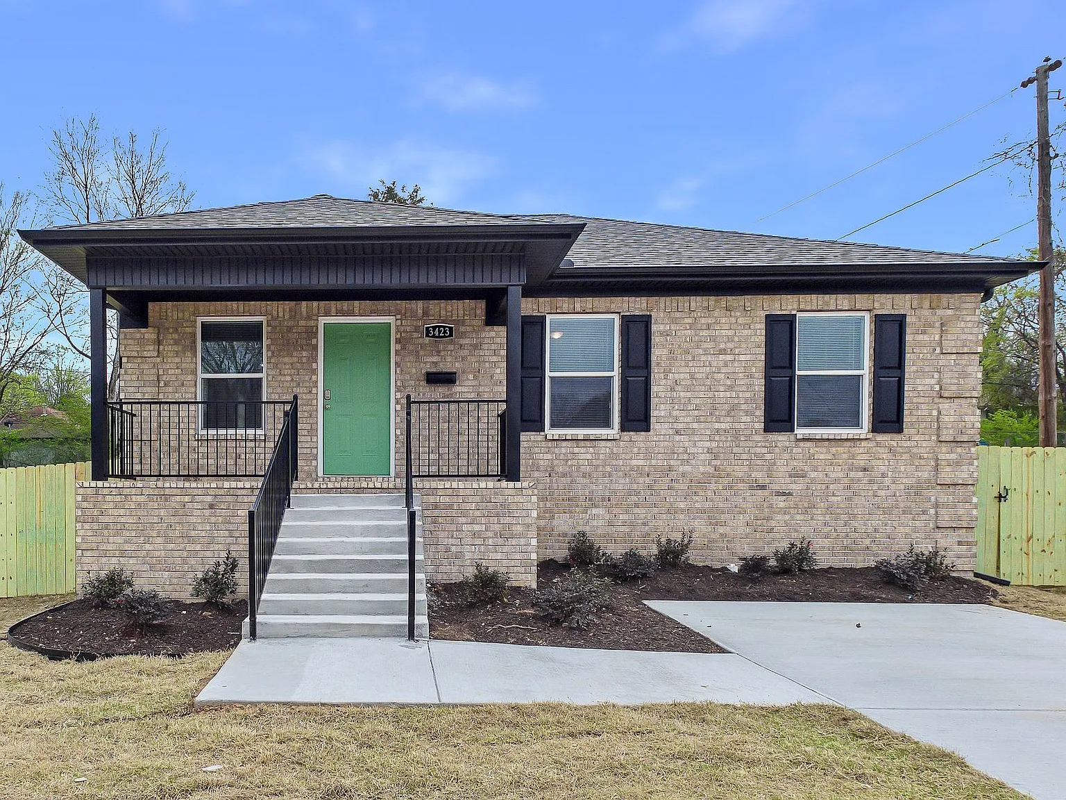 3423 Maryland Ave — Photo 1