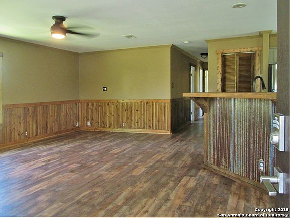 5th image of 272 Oak Trail Dr