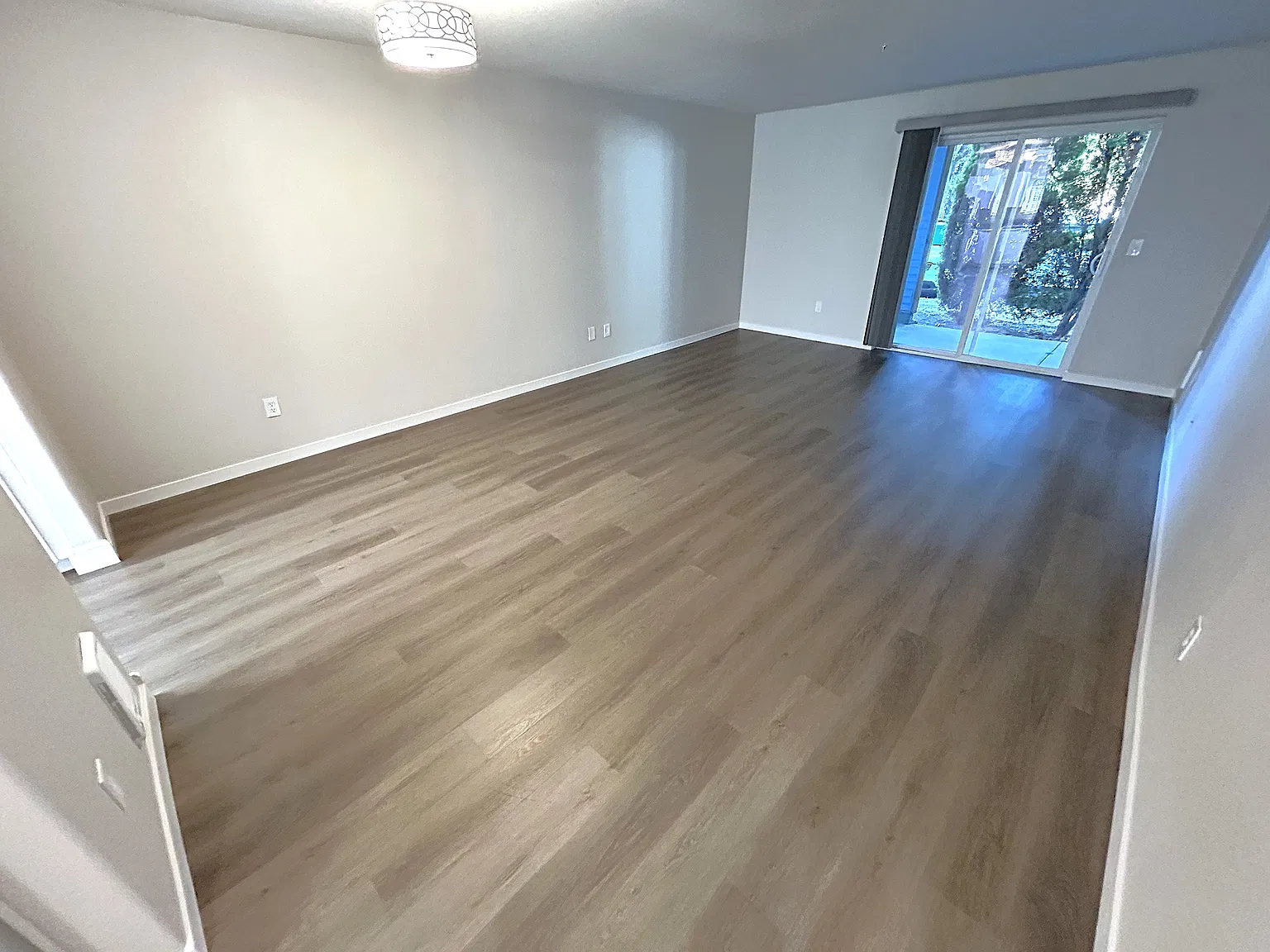 2 bed, 1086 sqft, $1,495 — Photo 3