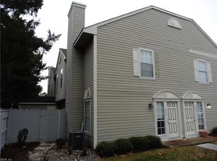 646 Ridge Cir, Chesapeake, VA 23320