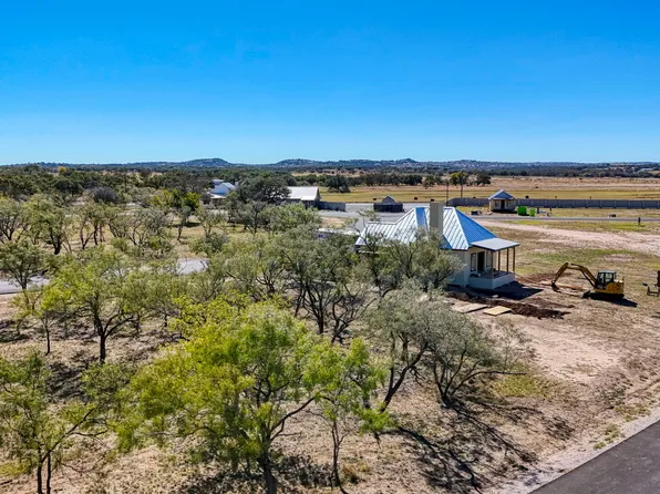 77 Arch Ray Lp LOT 77, Fredericksburg, TX 78624