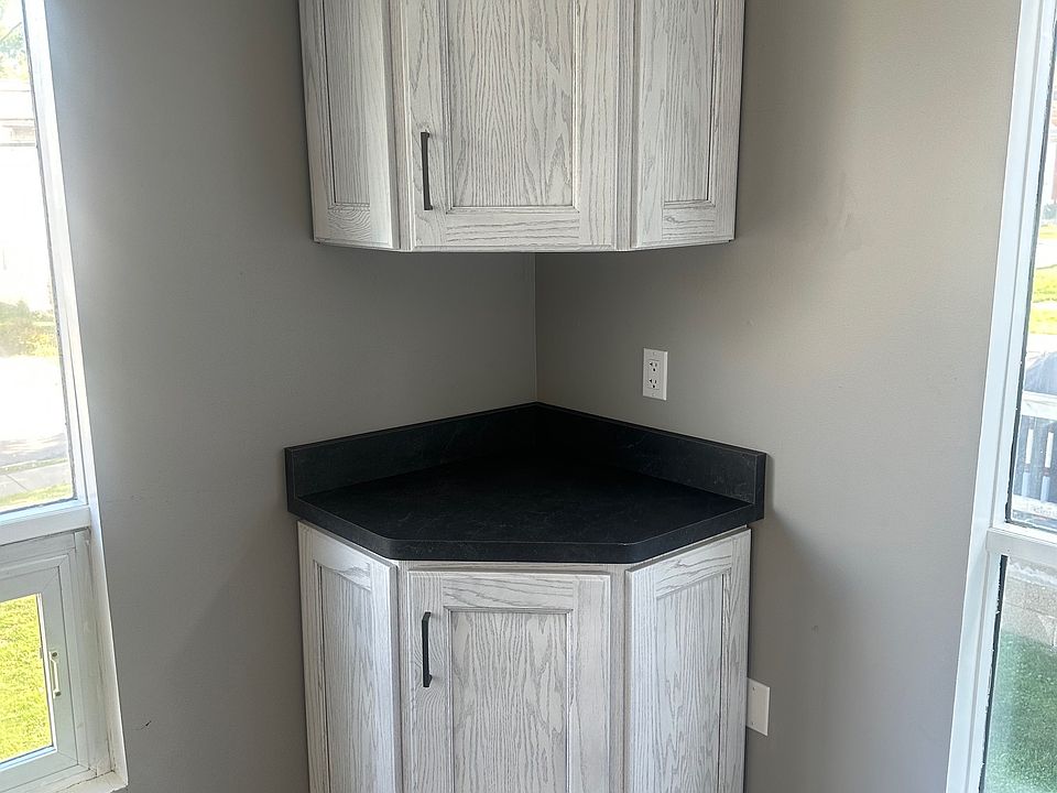 1st image of 47 Coulter St #1