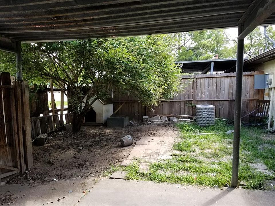 1st image of 15309 Buckle Ln #5309