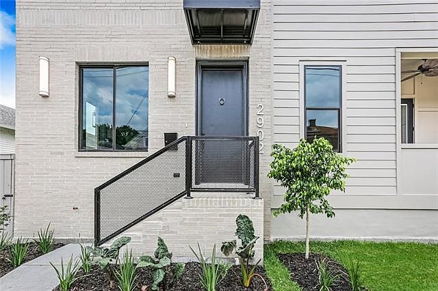 1st image of 2902 Baronne St #2902