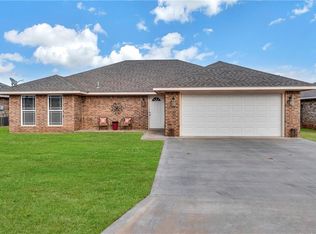 122 Ranch Rd, Elk City, OK 73644