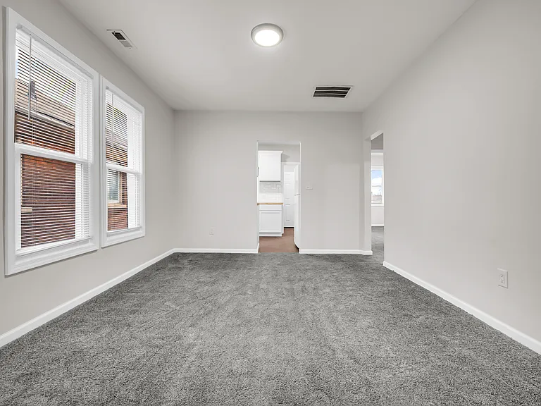 3304 Clairmount St #1B — Photo 7