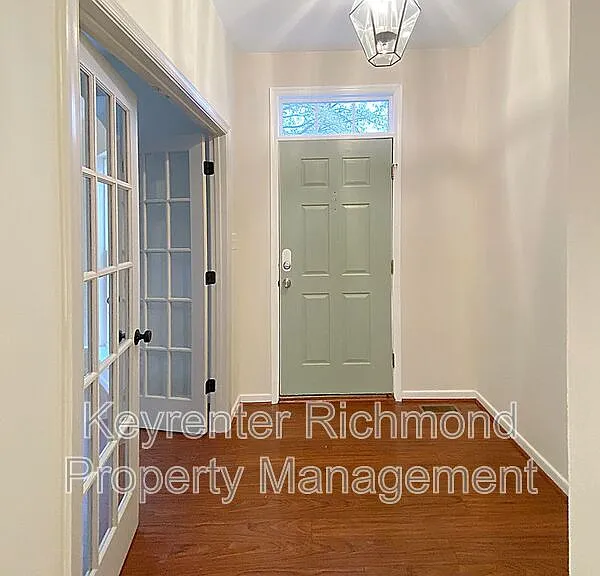 229 Ashbury Hills Dr — Photo 3