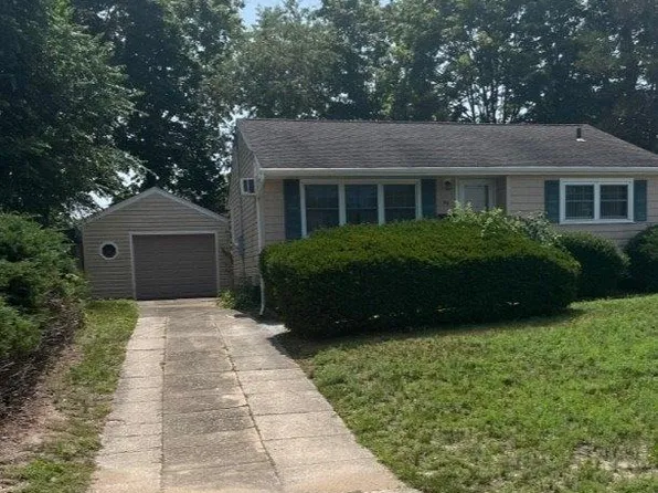 46 Cypress Street, Central Islip, NY 11722