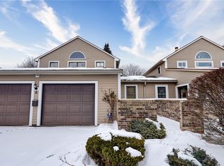 6 Thomasville Dr, Rochester, NY 14612