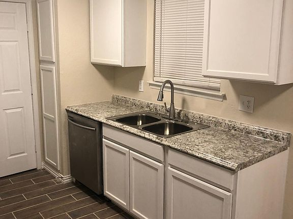 4th image of 6324 Cinnamon Oaks Dr