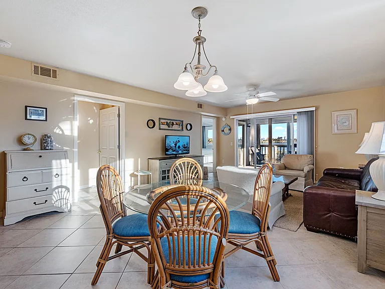 608 Ocean Marina Dr — Photo 17