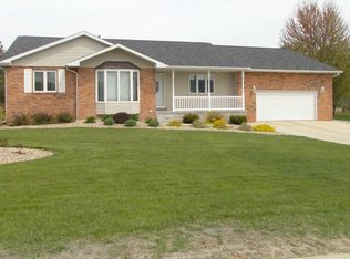 2147 Horseshoe Dr, Independence, IA 50644