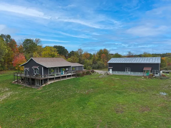 85131 68th St, Watervliet, MI 49098