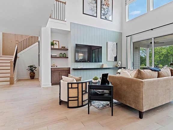 The Wynstone - Family Room