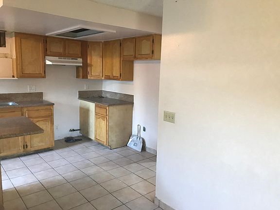 3rd image of 6056 Fry St #A