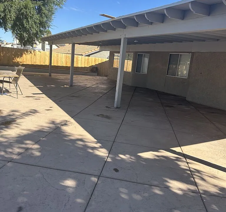 1310 Garnet Ave
