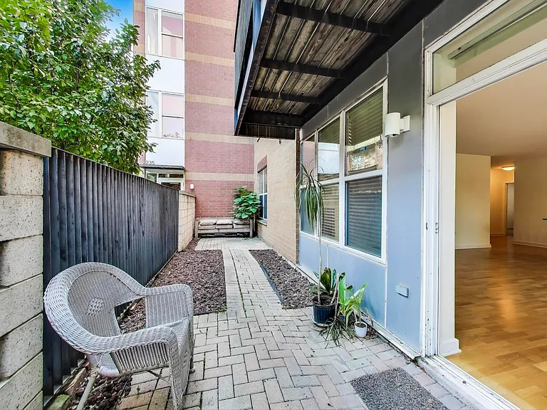 2235 W Maypole Ave #101 — Photo 13