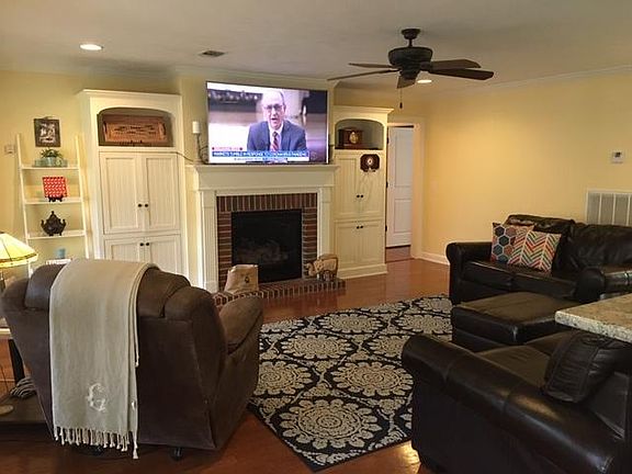 4th image of 405 Lura Dr