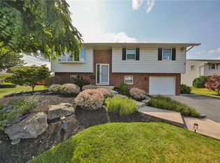 2605 Oakside Cir, Bethlehem, PA 18017
