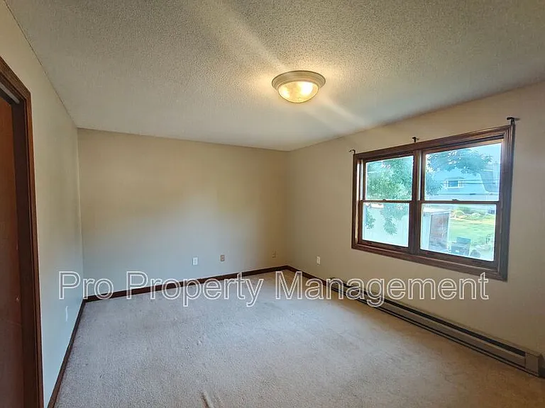 42 Lyric Ave — Photo 8