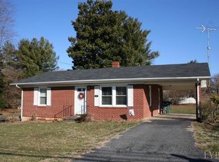 451 Lee Grant Ave, Appomattox, VA 24522