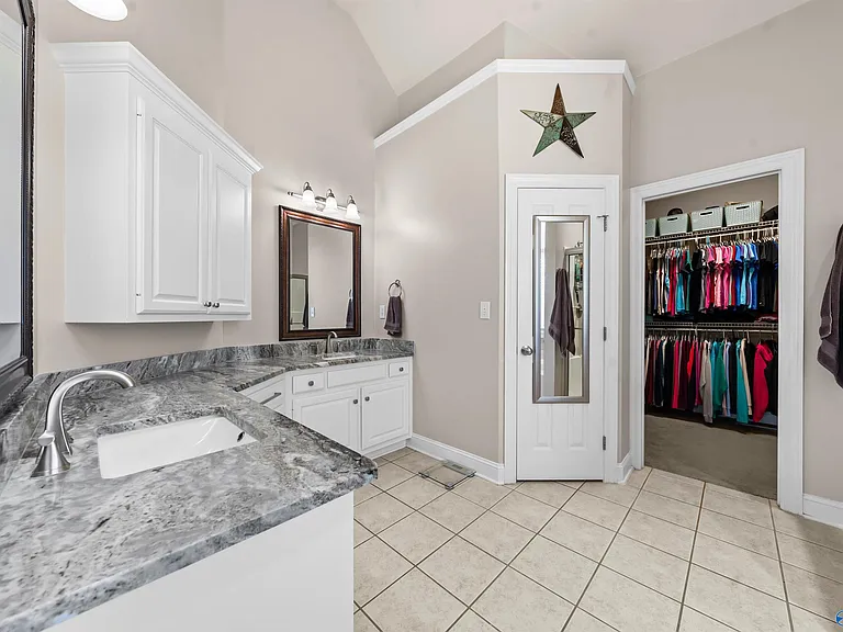 103 Wickerberry Ln — Photo 23
