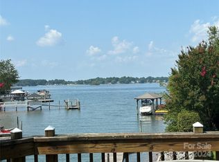 22351 Country Club Ln, Cornelius, NC 28031