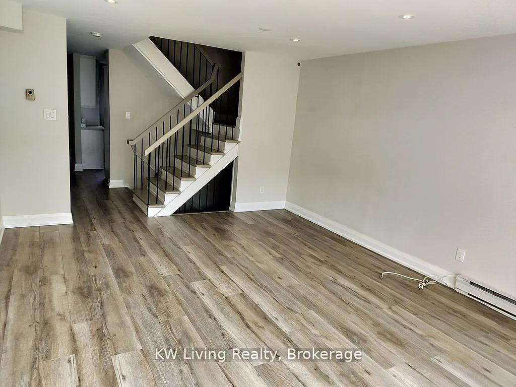3 bed, $3,000 — Photo 4