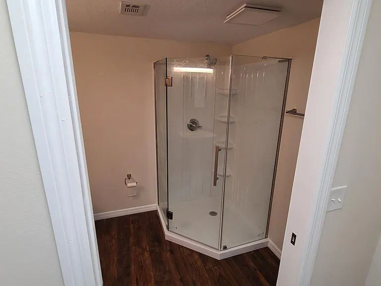 11 Duke Ave — Photo 13