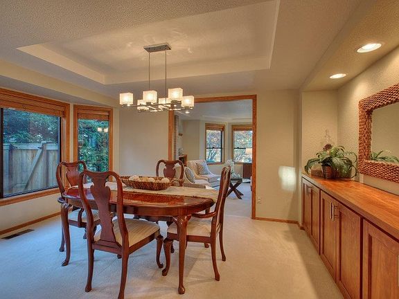 4th image of 5711 70th Avenue Ct W