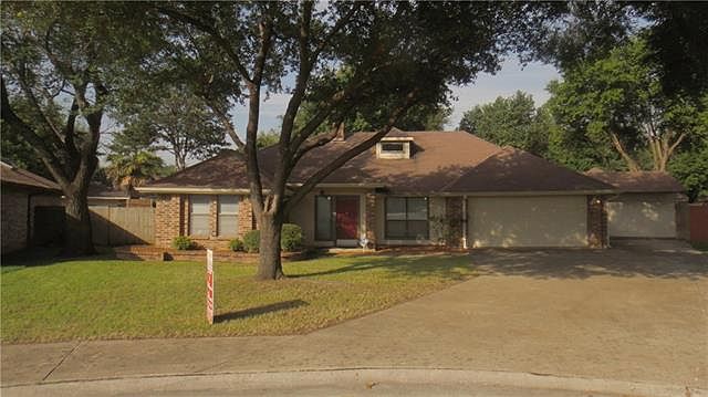 1st image of 9 Chasewood Cir