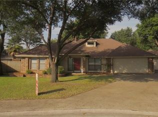 9 Chasewood Cir, Hickory Creek, TX 75065