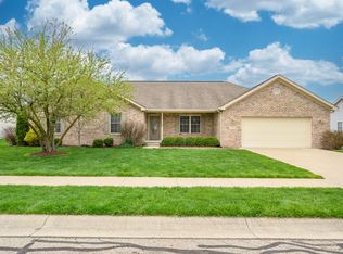 3236 Sunrise Dr, Columbus, IN