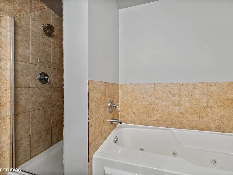 125 E 13th St #1303 — Photo 11