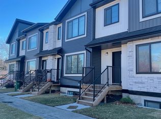 15205 103rd Ave NW #1A, Edmonton, AB T5P 2A2