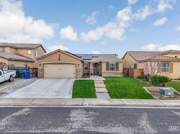 5910 Aquamarine Peak Dr, Bakersfield, CA 93313