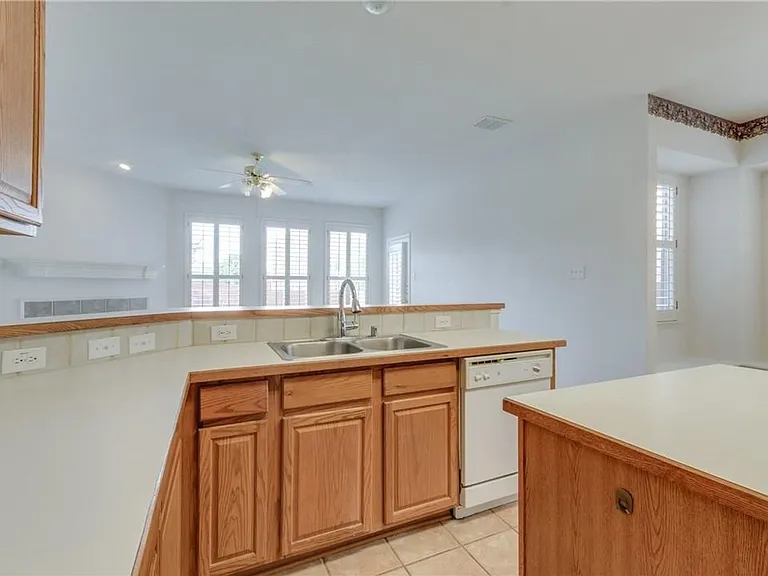 4440 Waskom Dr — Photo 10