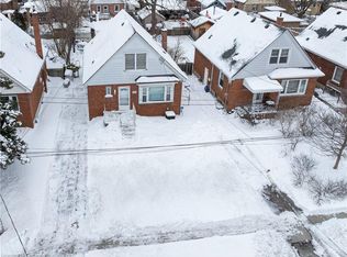 220 Holmesdale Ave, Hamilton, ON L8K3M7