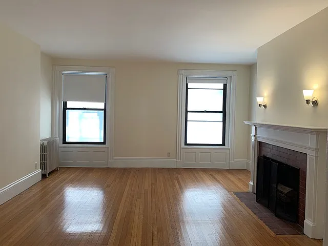 504 Beacon St