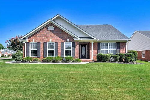443 Surrey Park Dr SE Photo 1