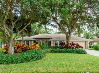 260 Johnnycake Dr, Naples, FL 34110