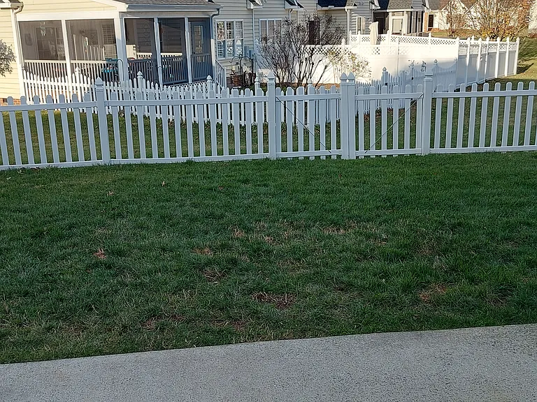 111 Carriage Point Ln — Photo 2