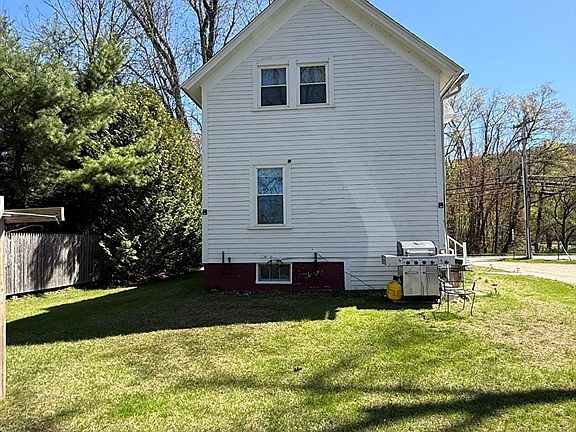 4th image of 117 N Main St