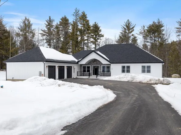 122 Green Acres Drive, Buxton, ME 04093